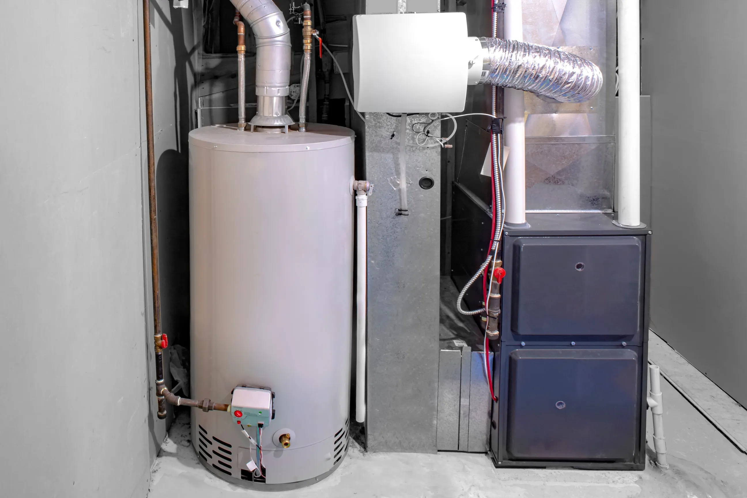 Licensed KCB Plumbing technician providing clog removal & drain snaking services in Orange County, CA